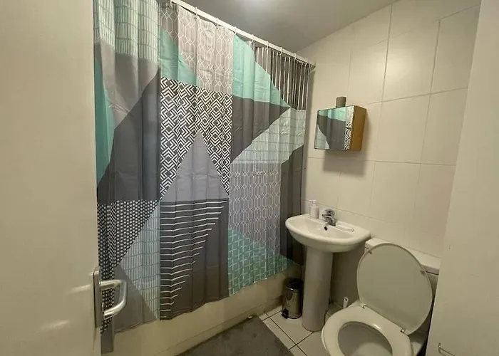 Old Listing Headingley Leeds Apartment Leeds (West Yorkshire)